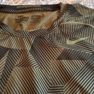 Nike men’s fitted dri-fit